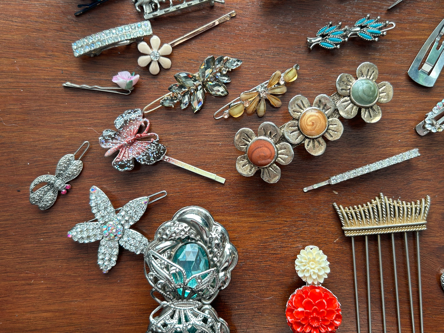 Vintage to Now Hair Accessories Lot Clips Combs Barrettes Hearts Rhinestones