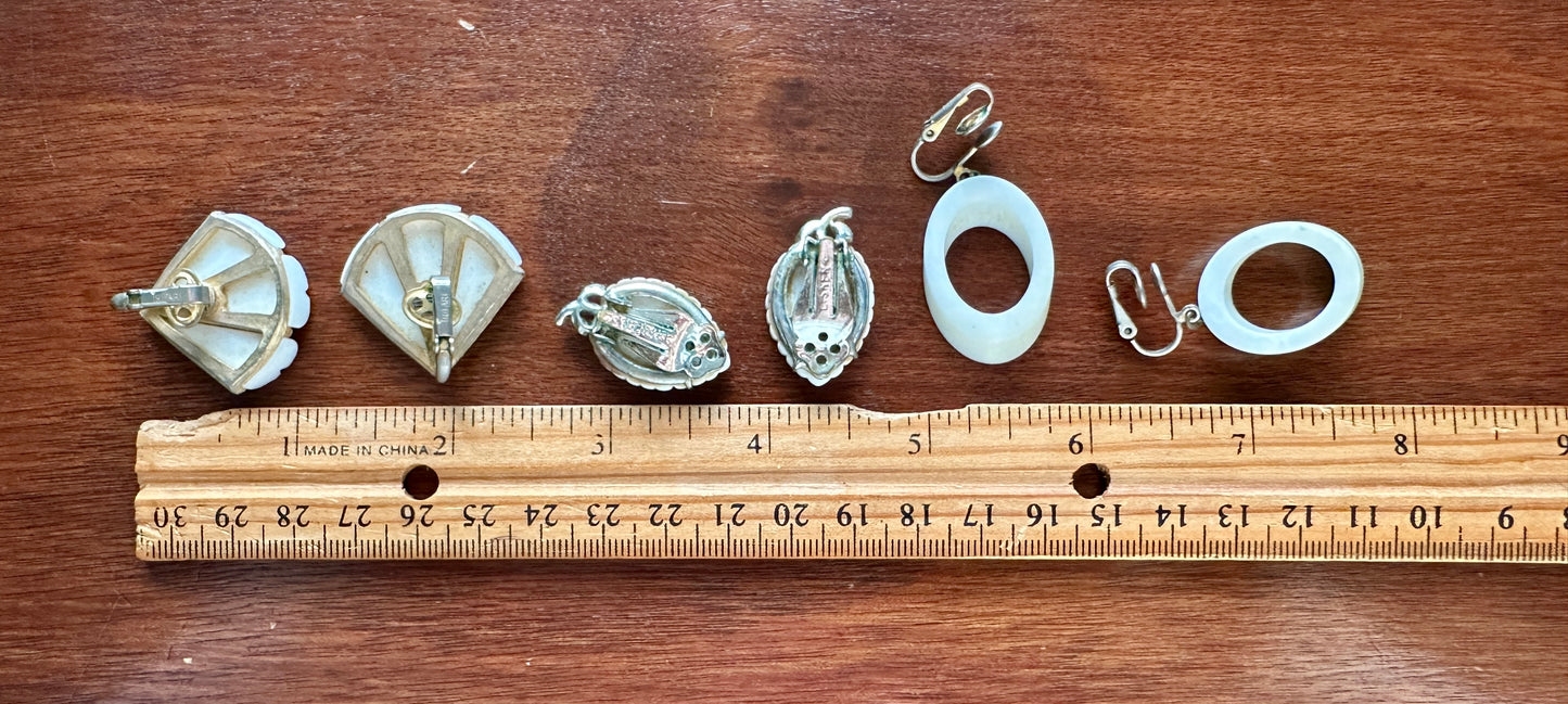 Lot ov Vintage Signed Clip On Earrings White Gold Tone Crown Trifari Lisner