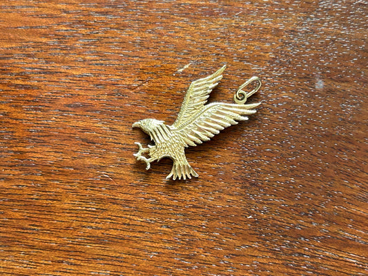 14k Yellow Gold Flying Eagle Necklace Pendant Marked OR