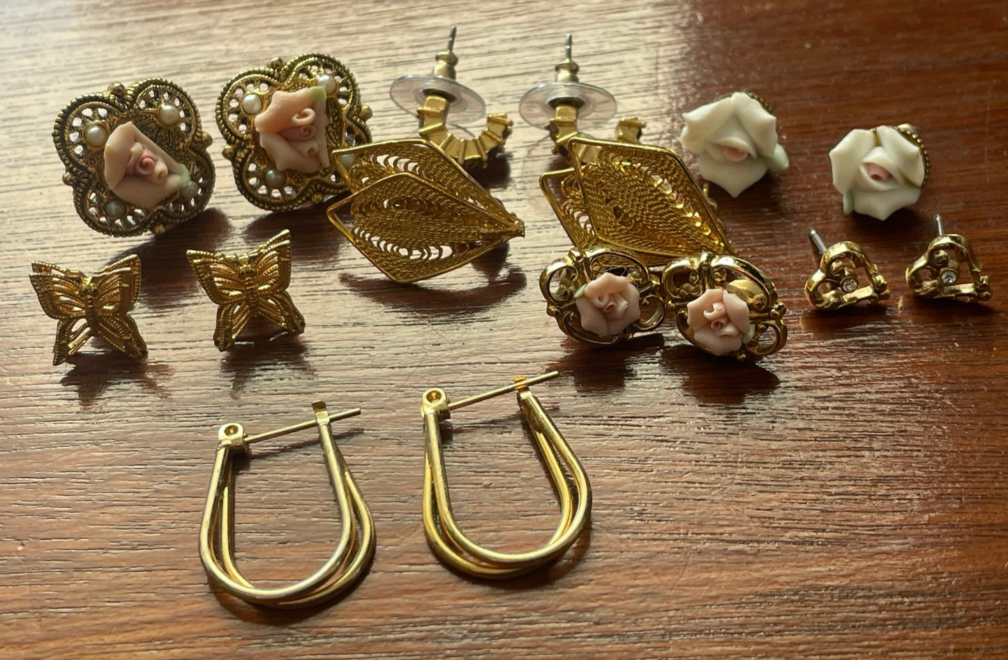 Vintage Gold Tone Porcelain Ceramic Faux Pearl Stud Pierced Earring Lot Hoops