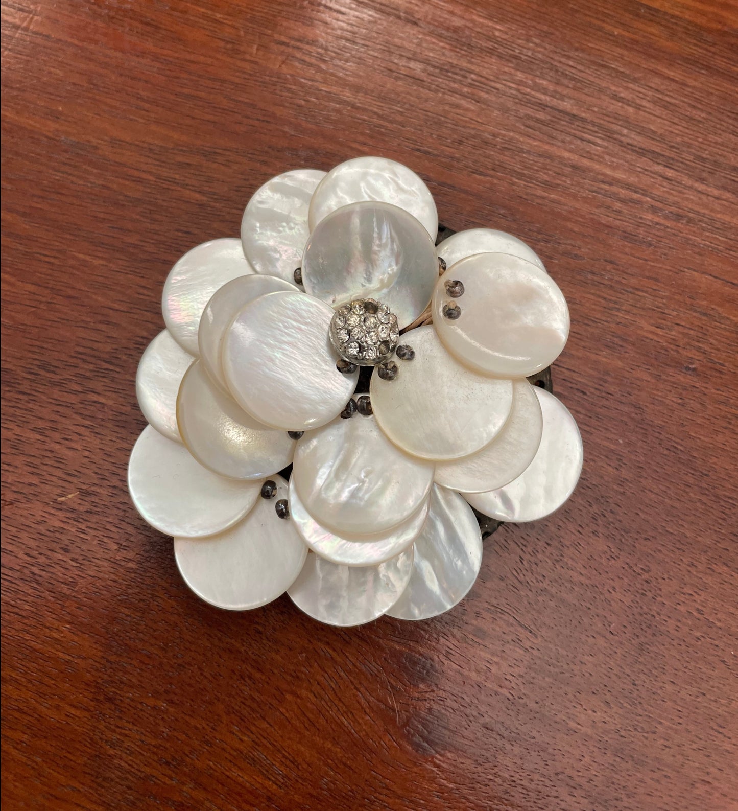 Vintage Large MOP Mother of Pearl Cluster Brooch Pin