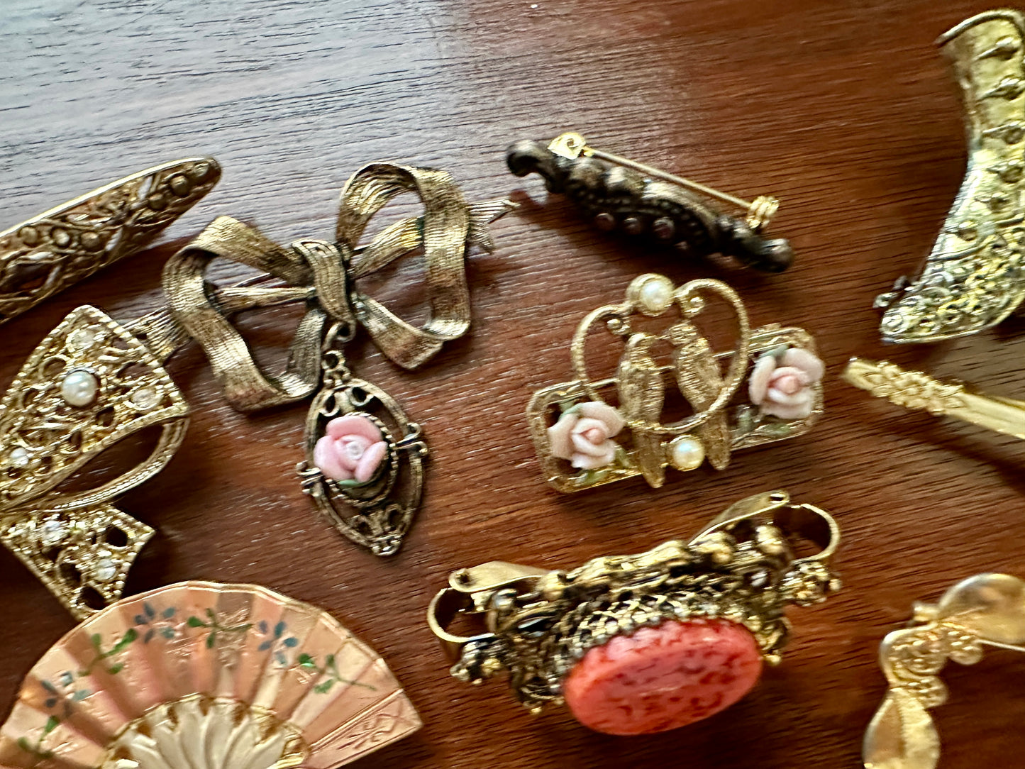 1928 Collection & More Victorian Style Brooch Brooches Pin Lot Porecelain Pearl