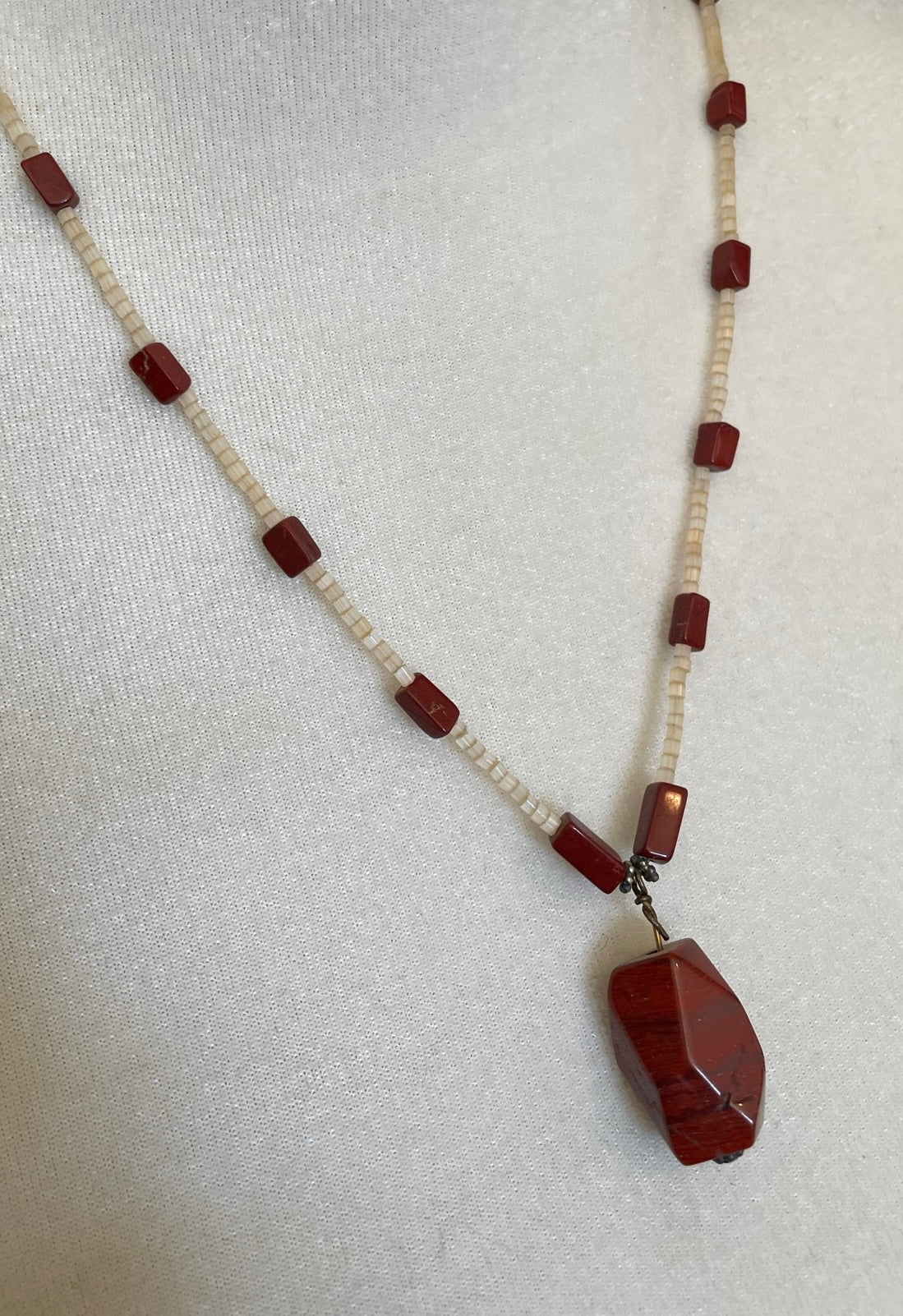 Vintage Red Jasper Mother of Pearl Bead Pendant Necklace