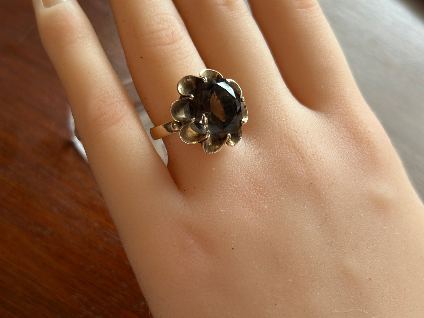 Vintage 14k Yellow Gold Large Faceted Smoky Quartz Flower Cocktail Ring Sz 7.5