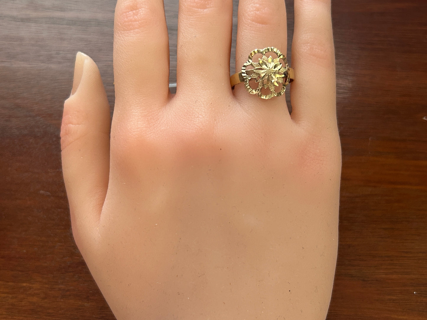 14k Yellow Gold Diamond Cut Flower Filigree Open Work Ring Sz 10.25