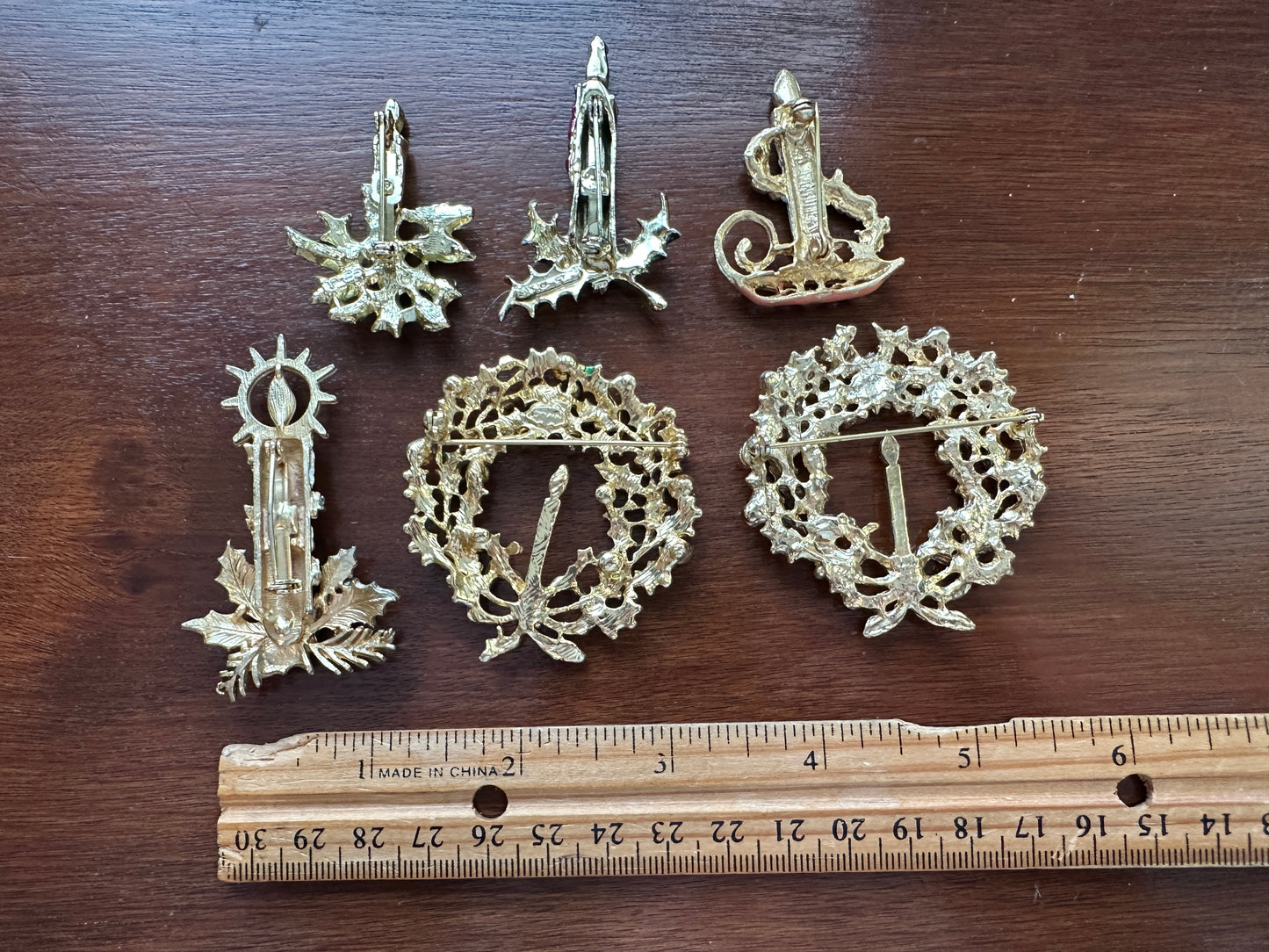 Vintage Brooch Lot Candle Wreaths Winter Gold Tone Rhinestone Enamel Poinsettia