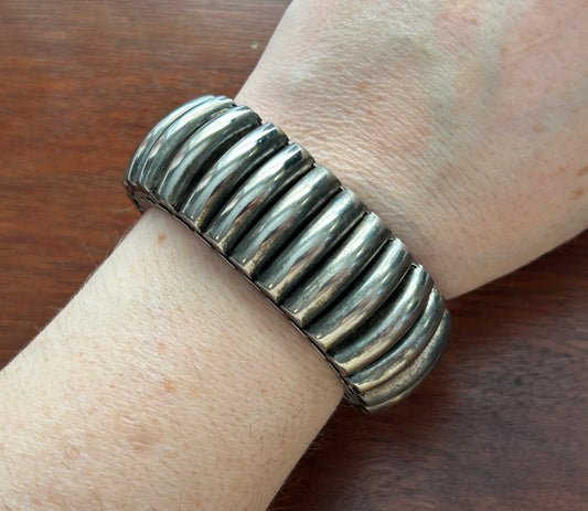 Vintage Silver Tone Ribbed Stretch Bracelet Chunky