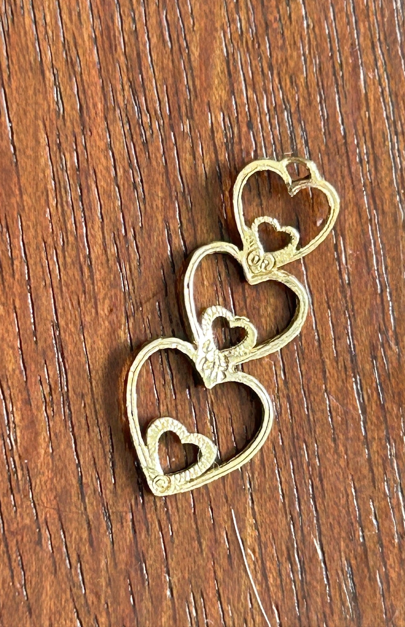 Vintage Yellow Gold 14k Graduated Heart Pendant Charm