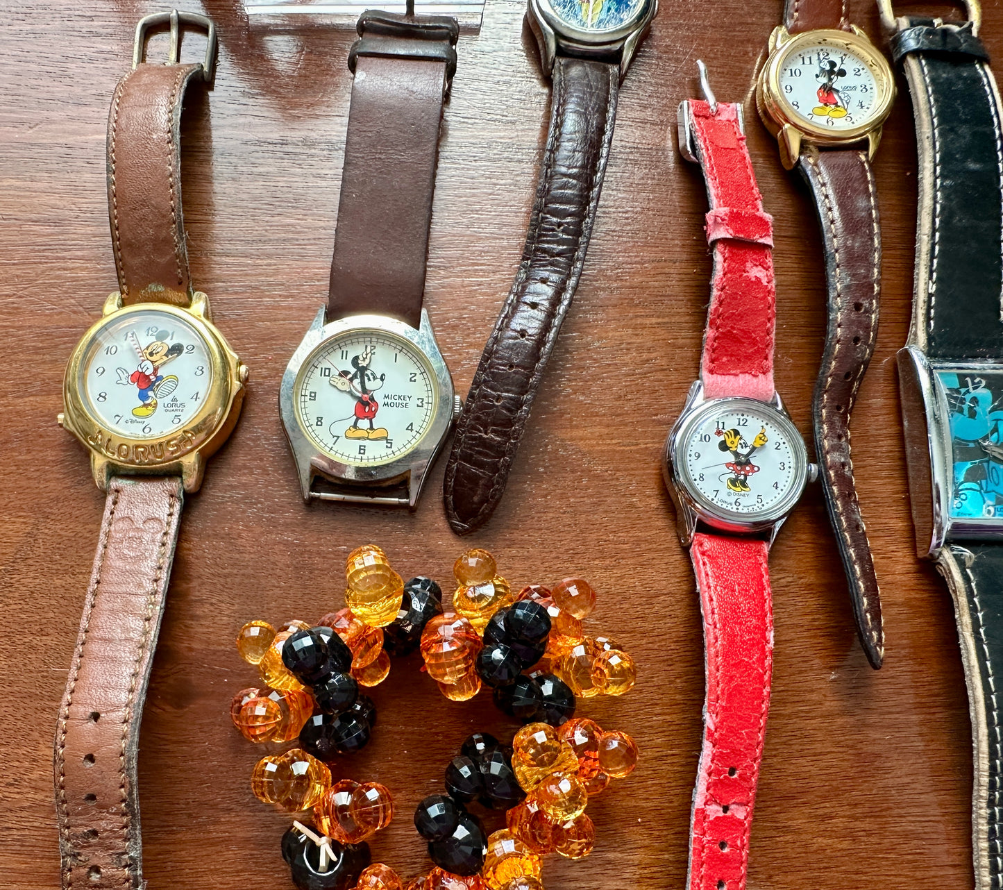 Lot of Vintage to Now Disney Winnie the Pooh Watches Pocket Wristwatches Taz