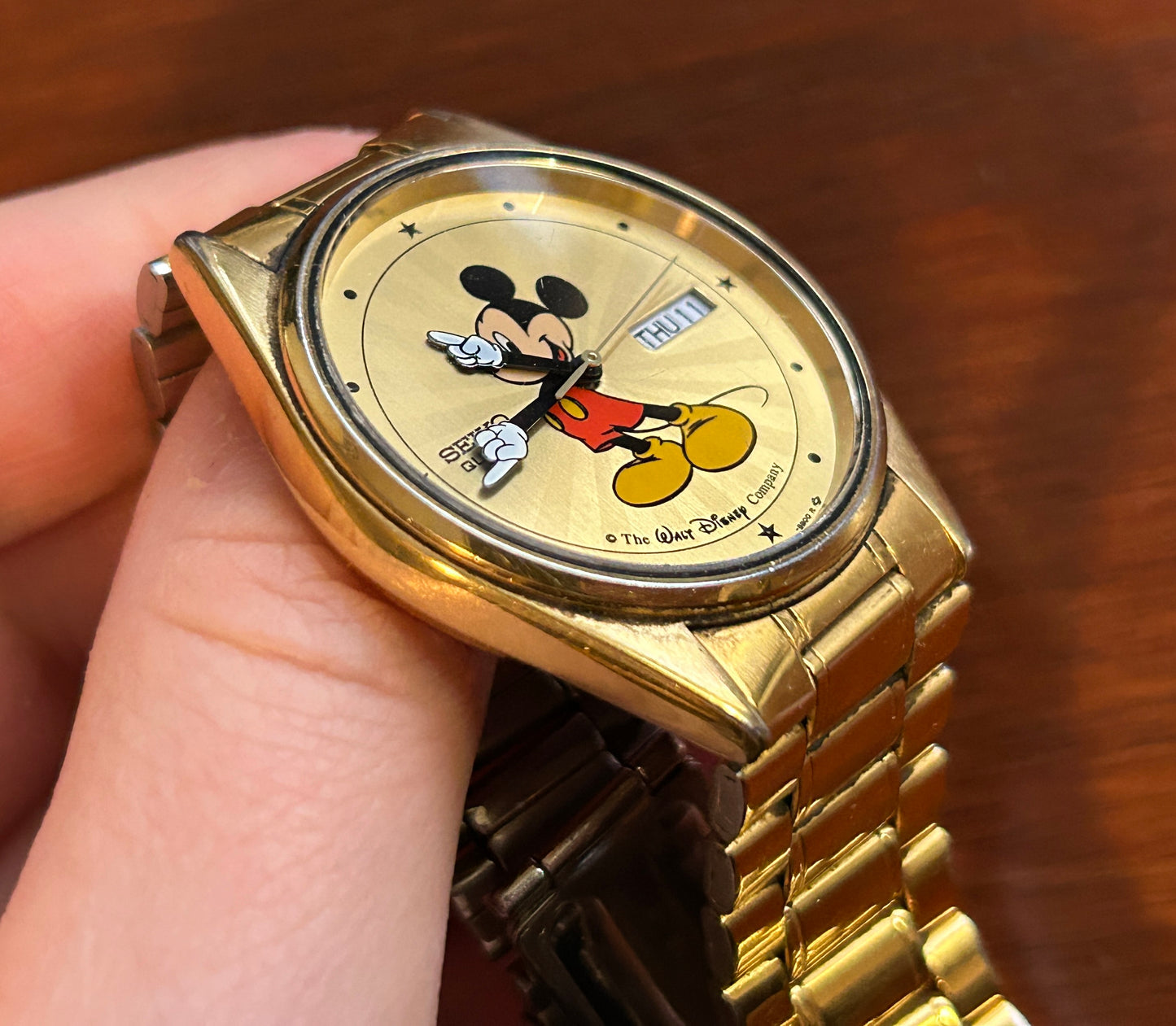 Vintage Seiko Mens Mickey Mouse Wristwatch Watch Sunburst Dial Day Date w Box