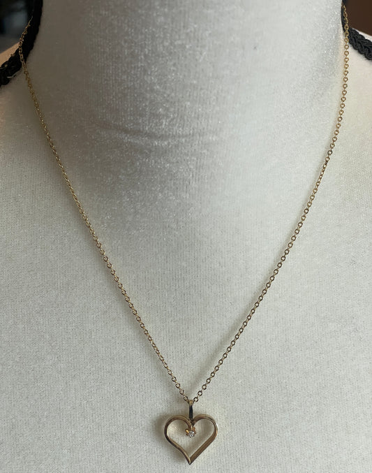 Vintage Gold Tone Chain Necklace Open Heart Pendant Rhinestone Accent