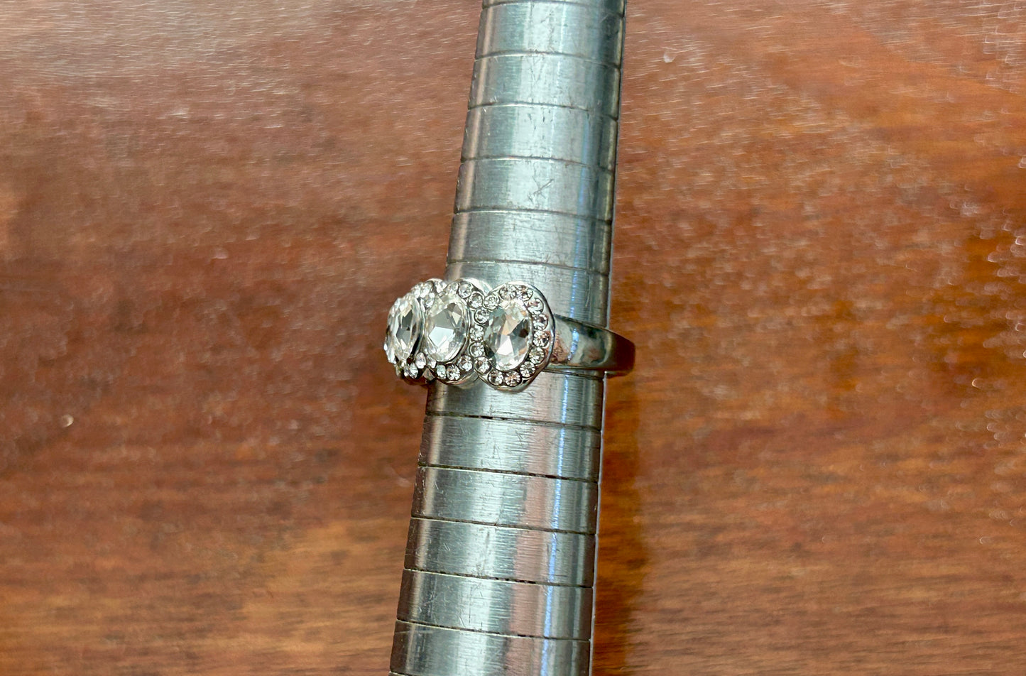 Silvertone Oval Rhinestone Cocktail Band Ring Sz 7.25