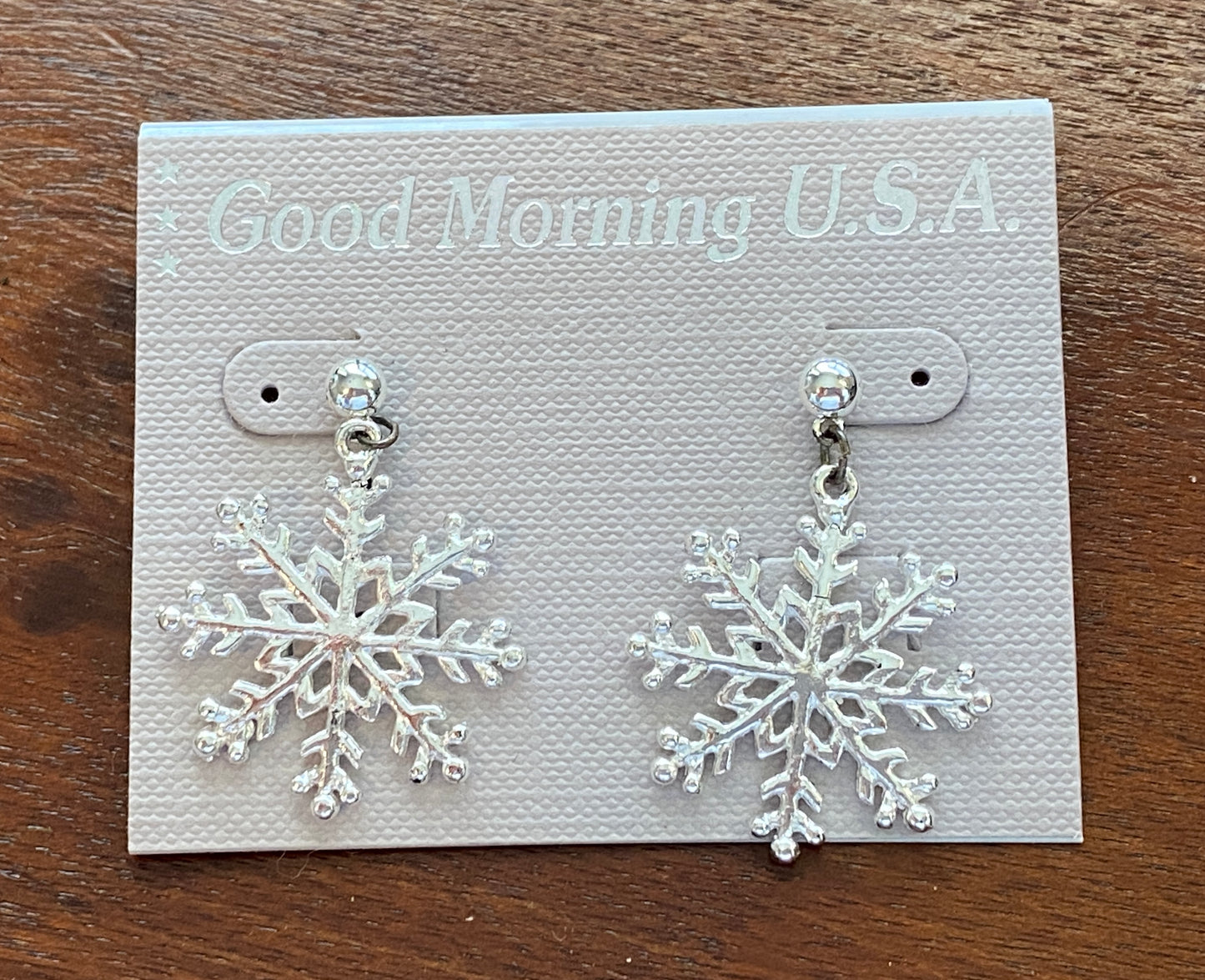 Vintage Silver Tone Snowflake Winter Pierced Earrings Drop Dangly