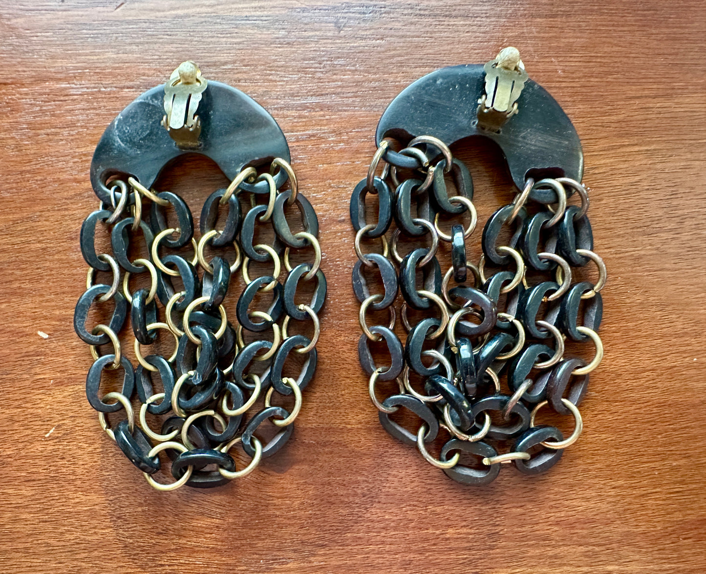 Vintage Massive Jet Chain Link Dangly Drop Runway Clip On Earrings