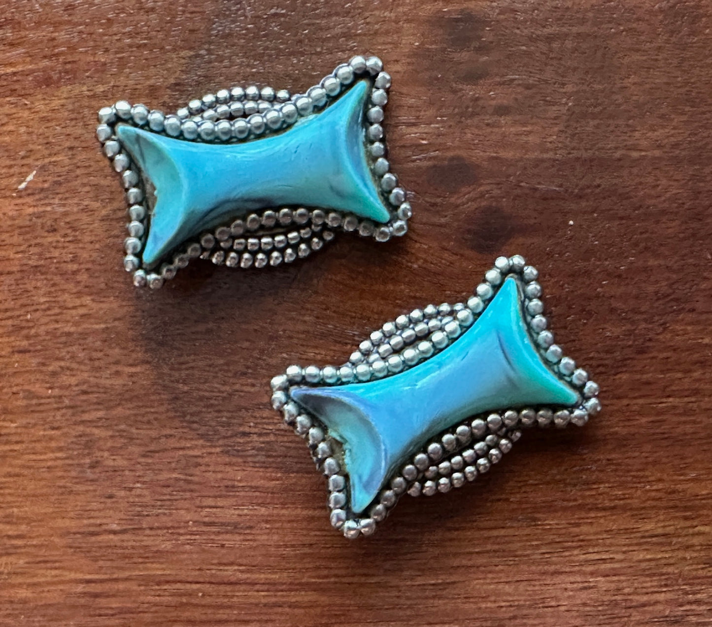 Vintage Silver Tone Faux Turquoise Large Western Southwestern Clip On Earrings