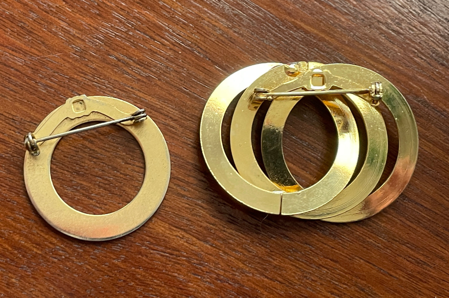 Pair of Vintage Gold Tone Circular Brooches & Lapel Pins