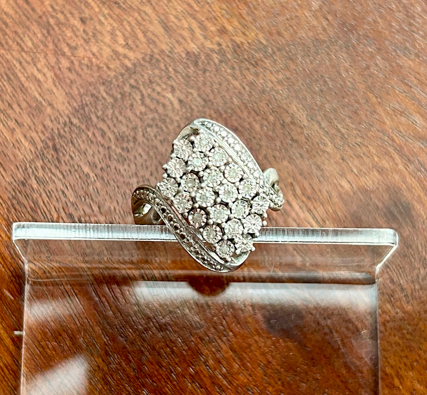 Sterling Silver 1/10cttw Diamond Cluster Cocktail Ring Sz 6.75