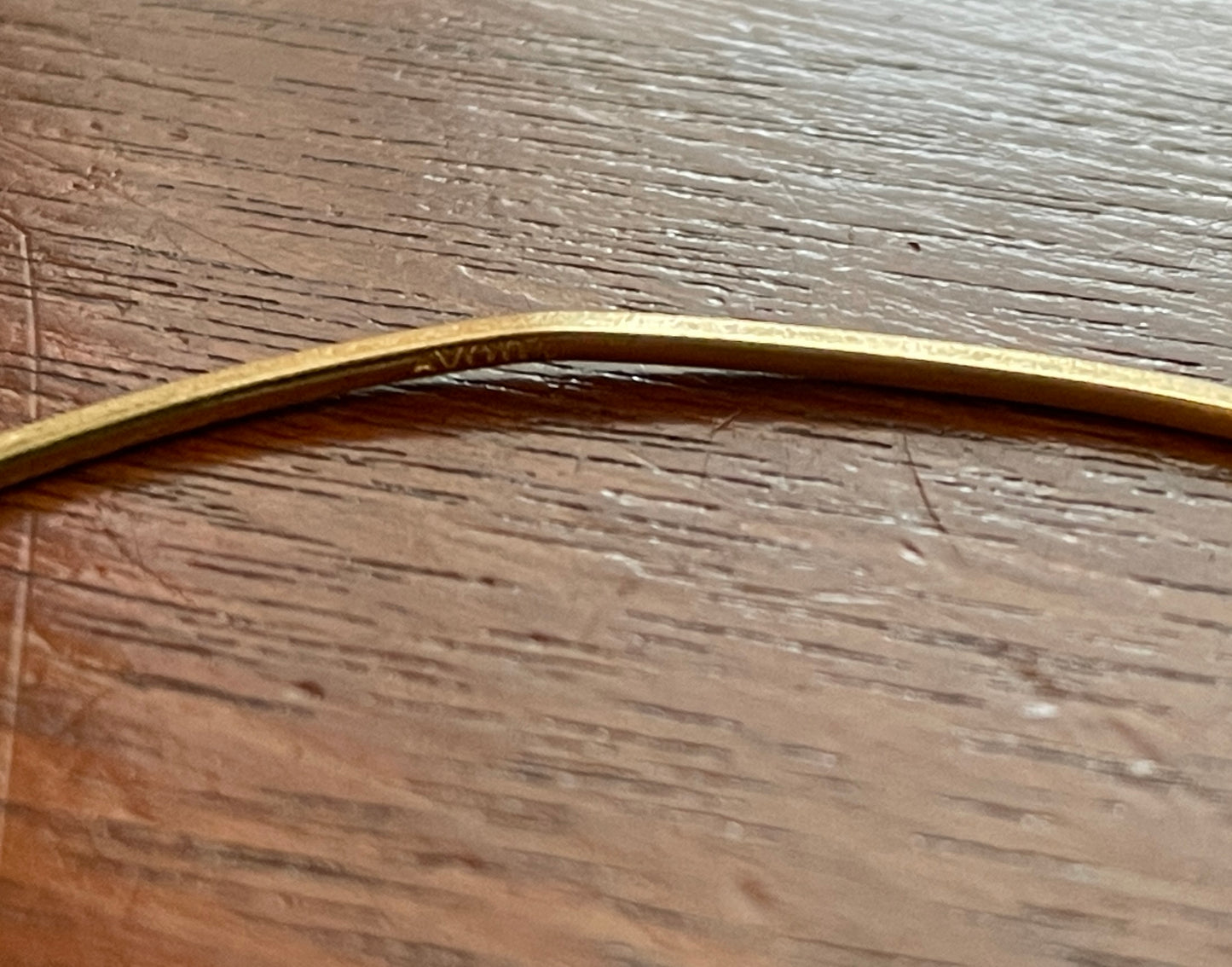 Vintage Avon Rhinestone Solitaire Gold Tone Bangle Bracelet Signed
