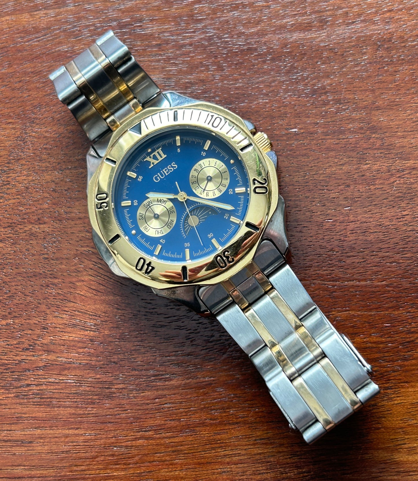 Vintage 90's Guess Mens Chronograph Wristwatch Watch 1994 Blue Dial