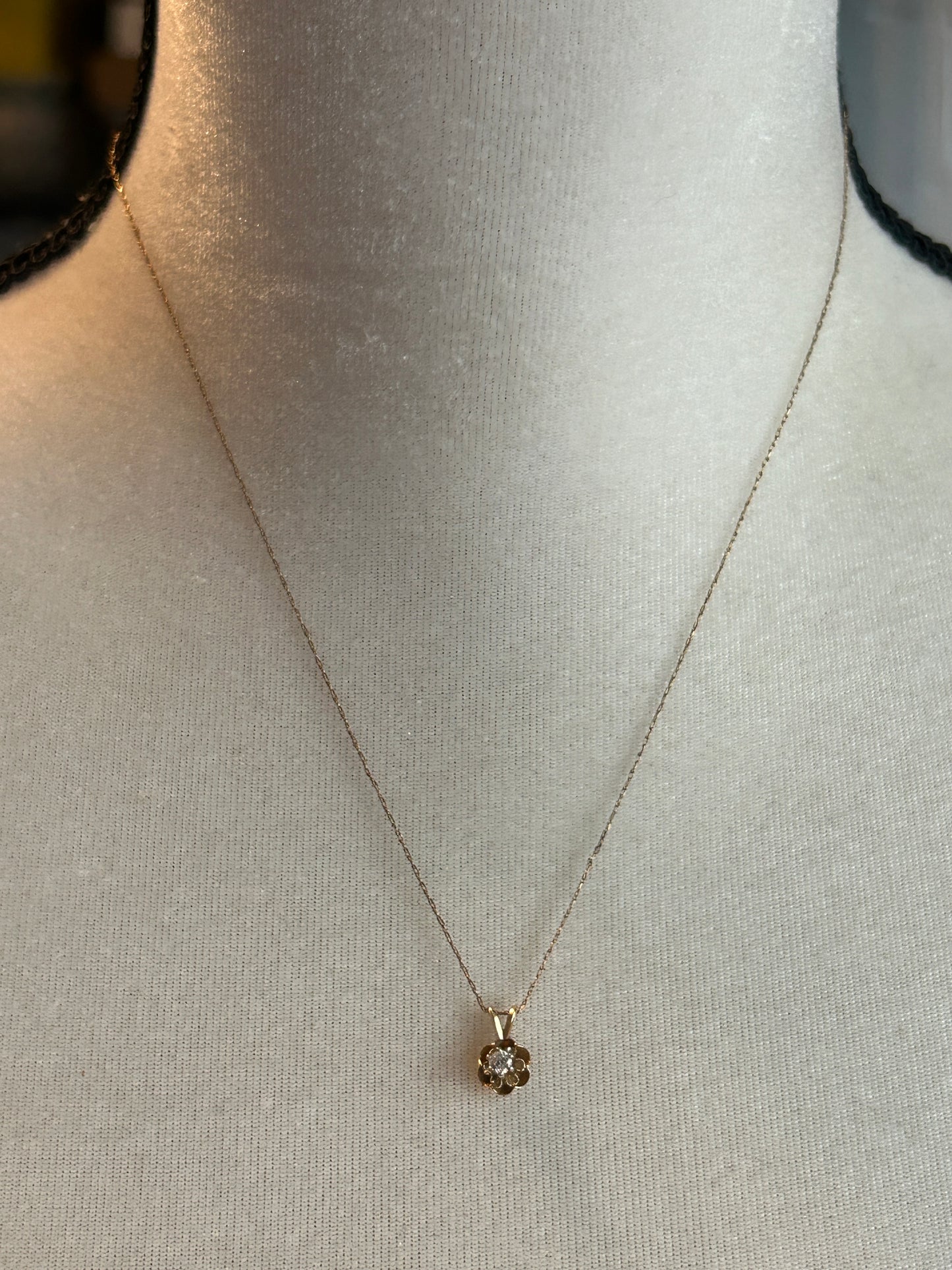 10k Yellow Gold Chain Diamond Pendant Necklace