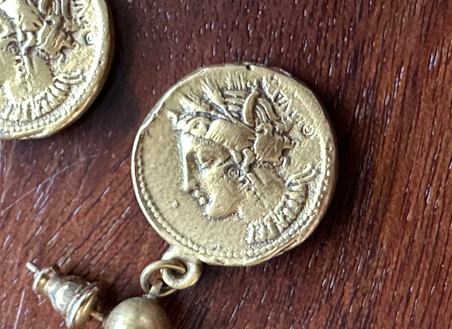 Vintage Matte Brushed Gold Tone Roman Coin Style Dangly Drop Pierced Earrings