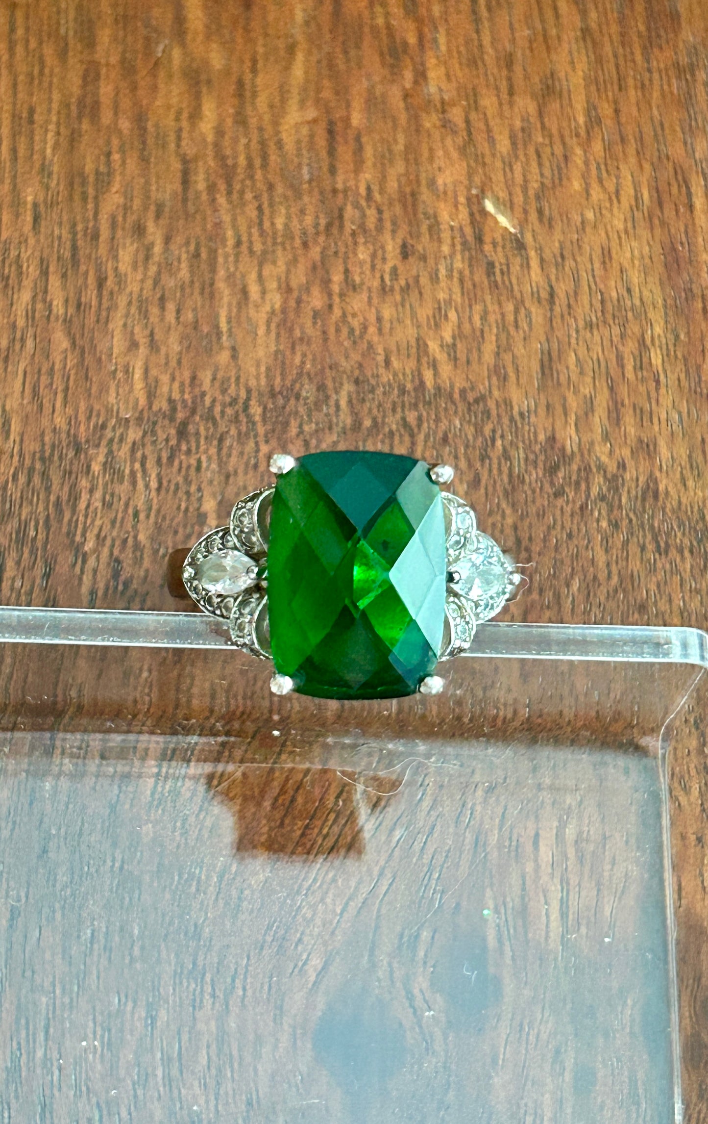 Stauer Spirit Lake Faceted Green Helenite Ring White Topaz Marquise Sz 8.75