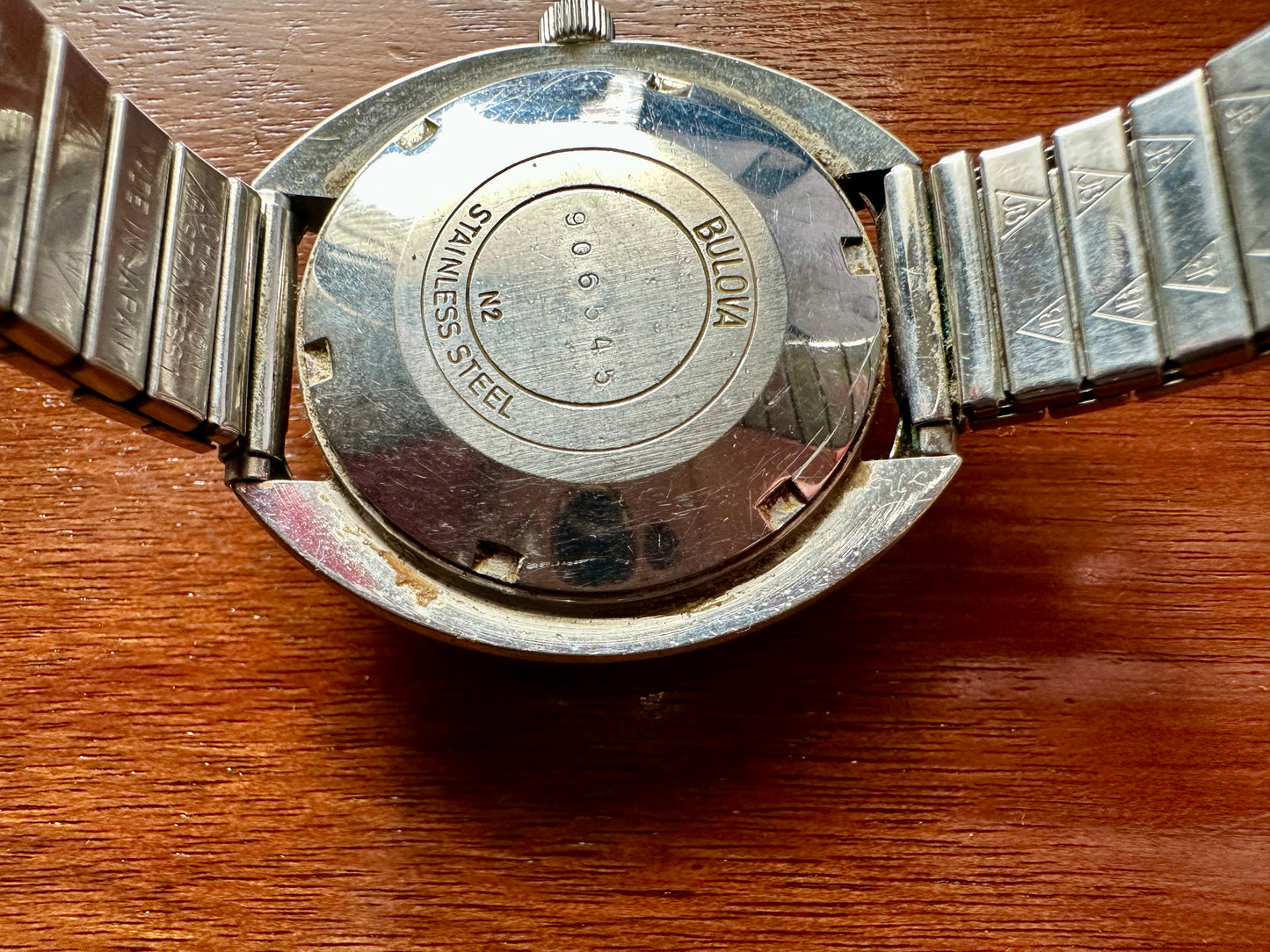 Vintage 1970s Bulova Jet Star Mens Space Age Design Wristwatch Stainless Steel