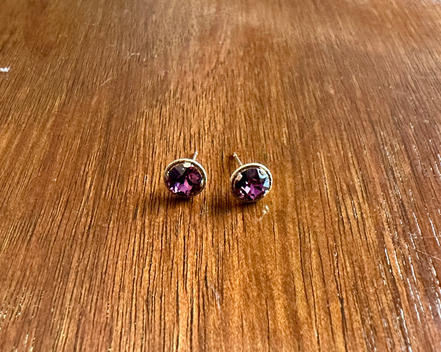 Vintage 10k Yellow Gold Round Amethyst Stud Piereced Earrings