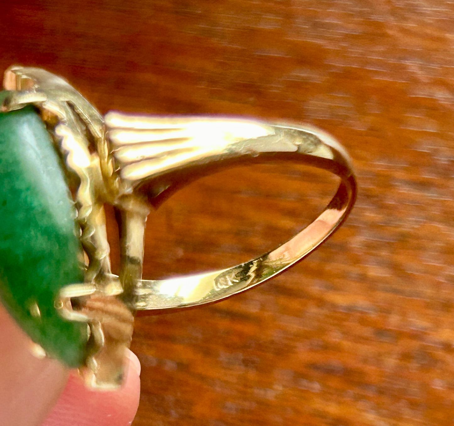 Vintage 14k Yellow Gold Nephrite Jade Navette Ring Sz 7.75