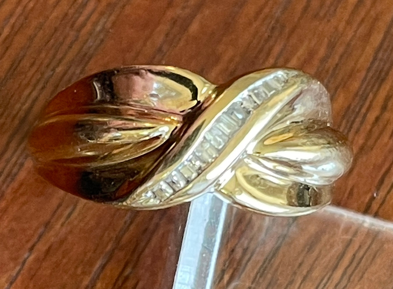 Vintage 10k Yellow Gold Ring Sz 6.5 Baguette Diamond Accent Band