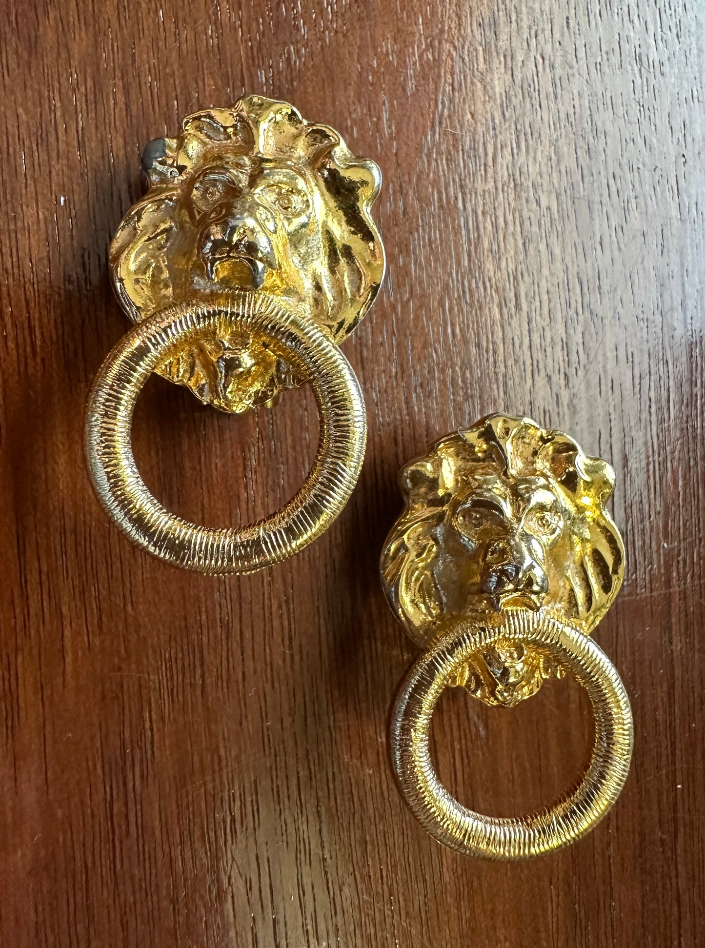 Vintage Gold Tone Lions Head Doorknocker Style Clip on Earrings