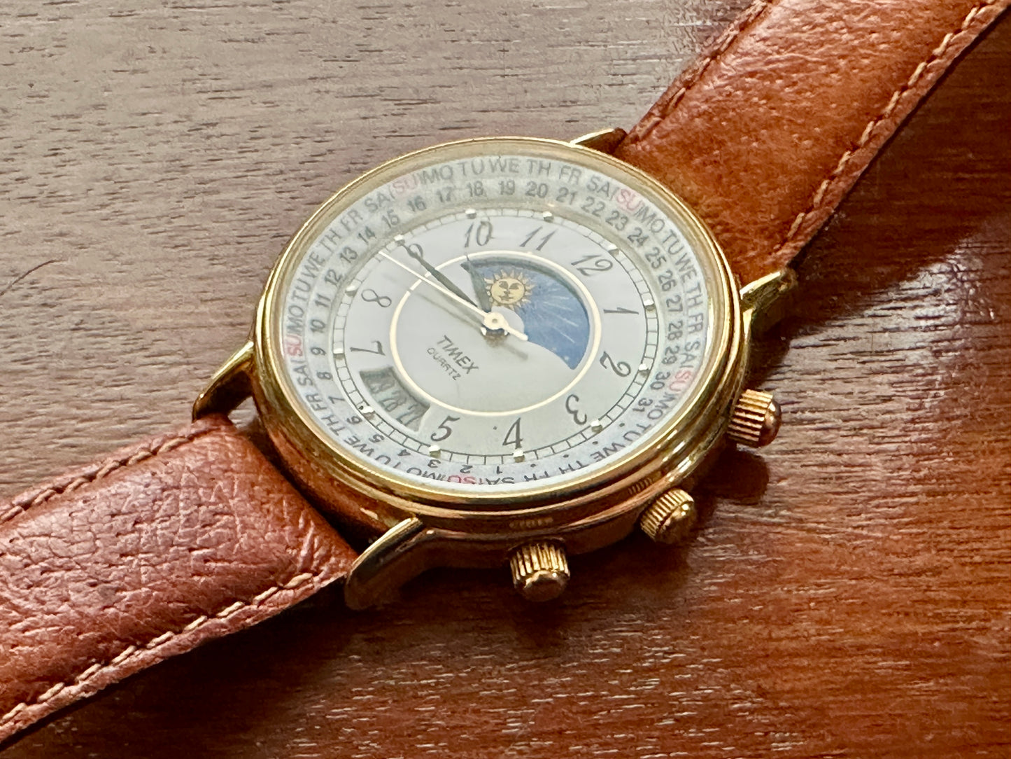 Vintage 90s Timex Quartz Perpetual Calendar Moon Phase Day Date Wristwatch Watch