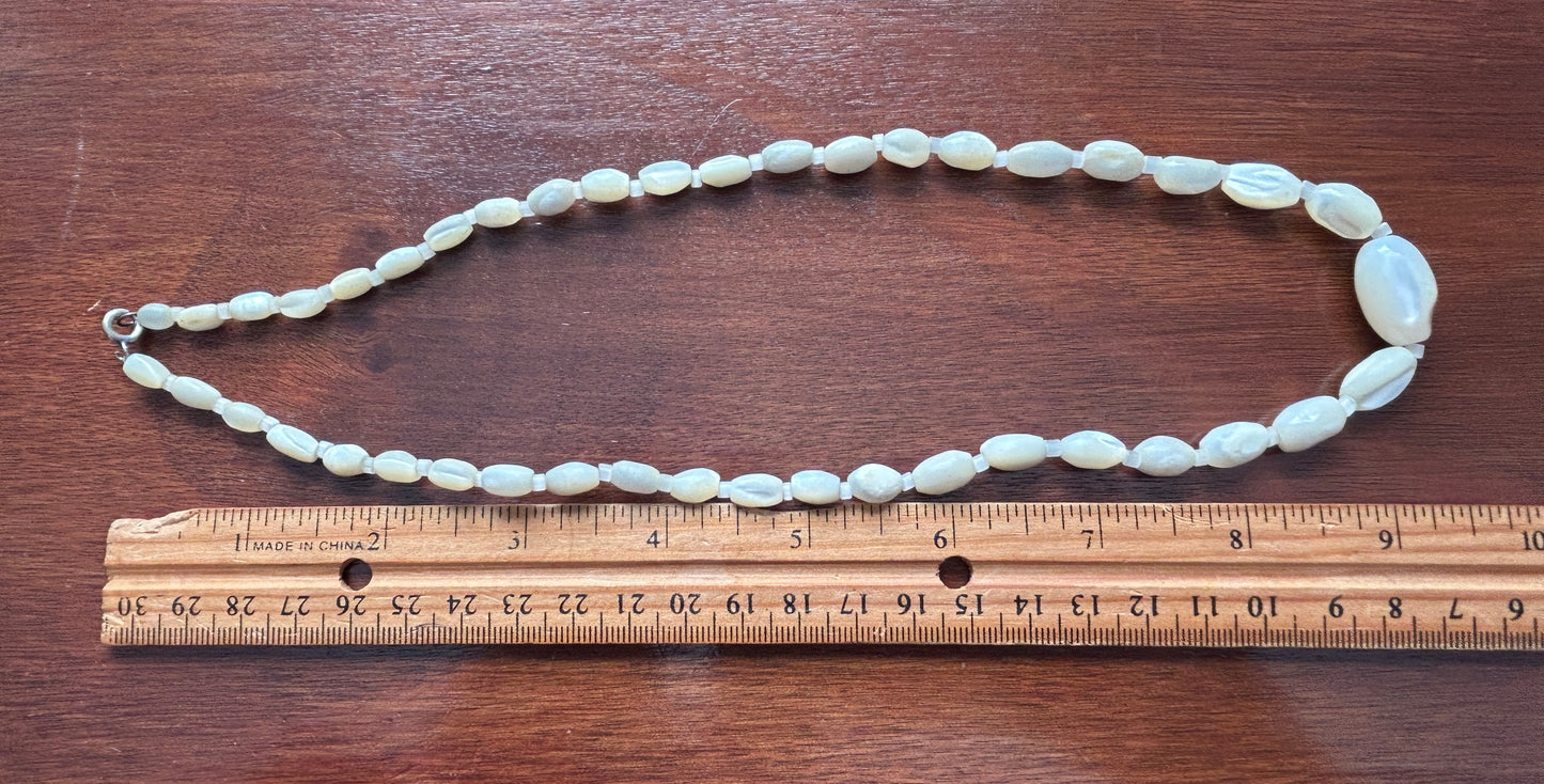 Vintage Mother of Pearl MOP Bead Single Strand Necklace
