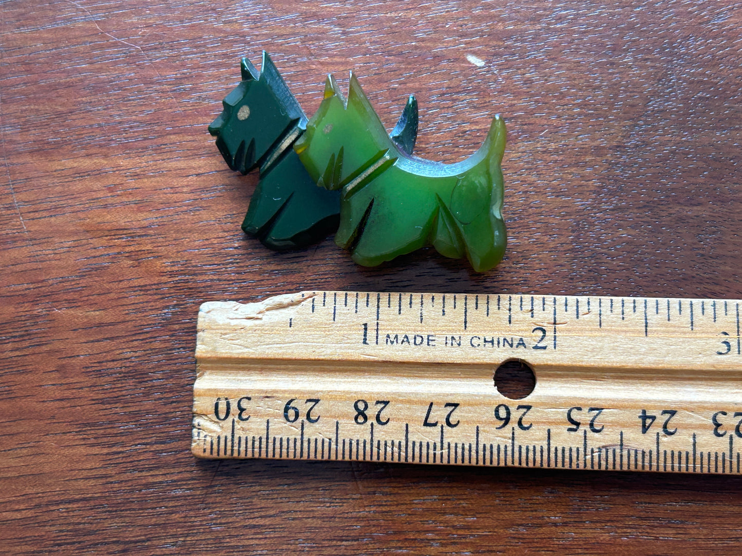 CUTE! Vintage Art Deco Spinach Green Catalin Two Tone Scottie Dog Brooch Pin