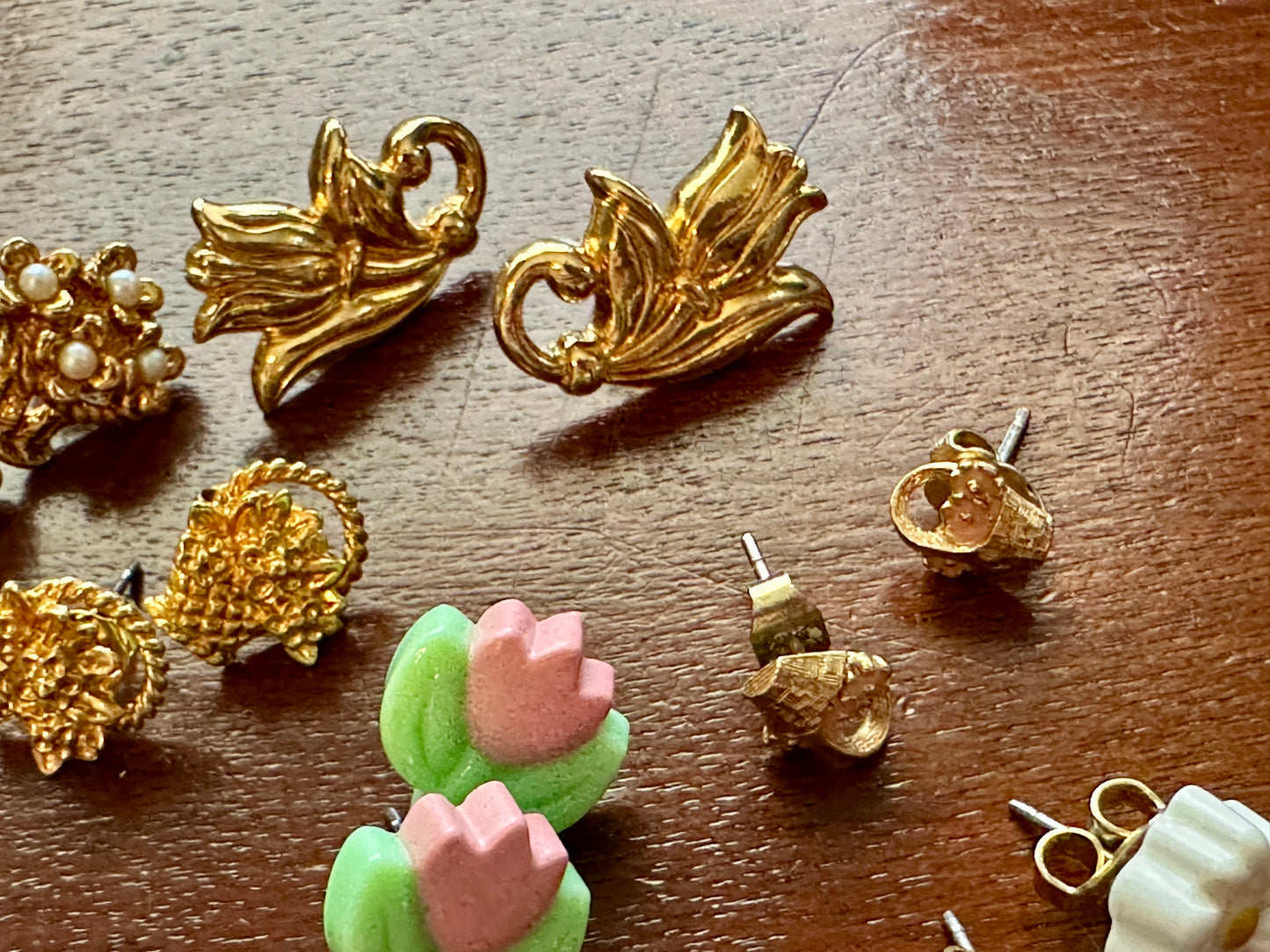 Vintage Avon Spring Theme Flower Basket Lily Earrings Stud Lot Pastel Pink Gold