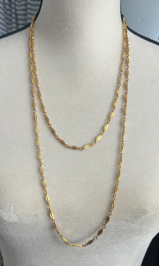 Vintage Gold Tone Opera Length Chain Necklace