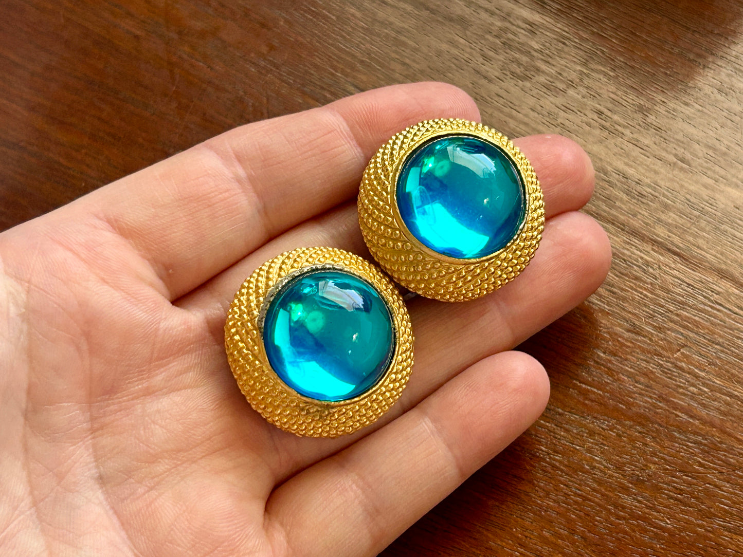 Vintage Gold Tone Gripoix Glass Aqua Blue Domed Clip on Earrings