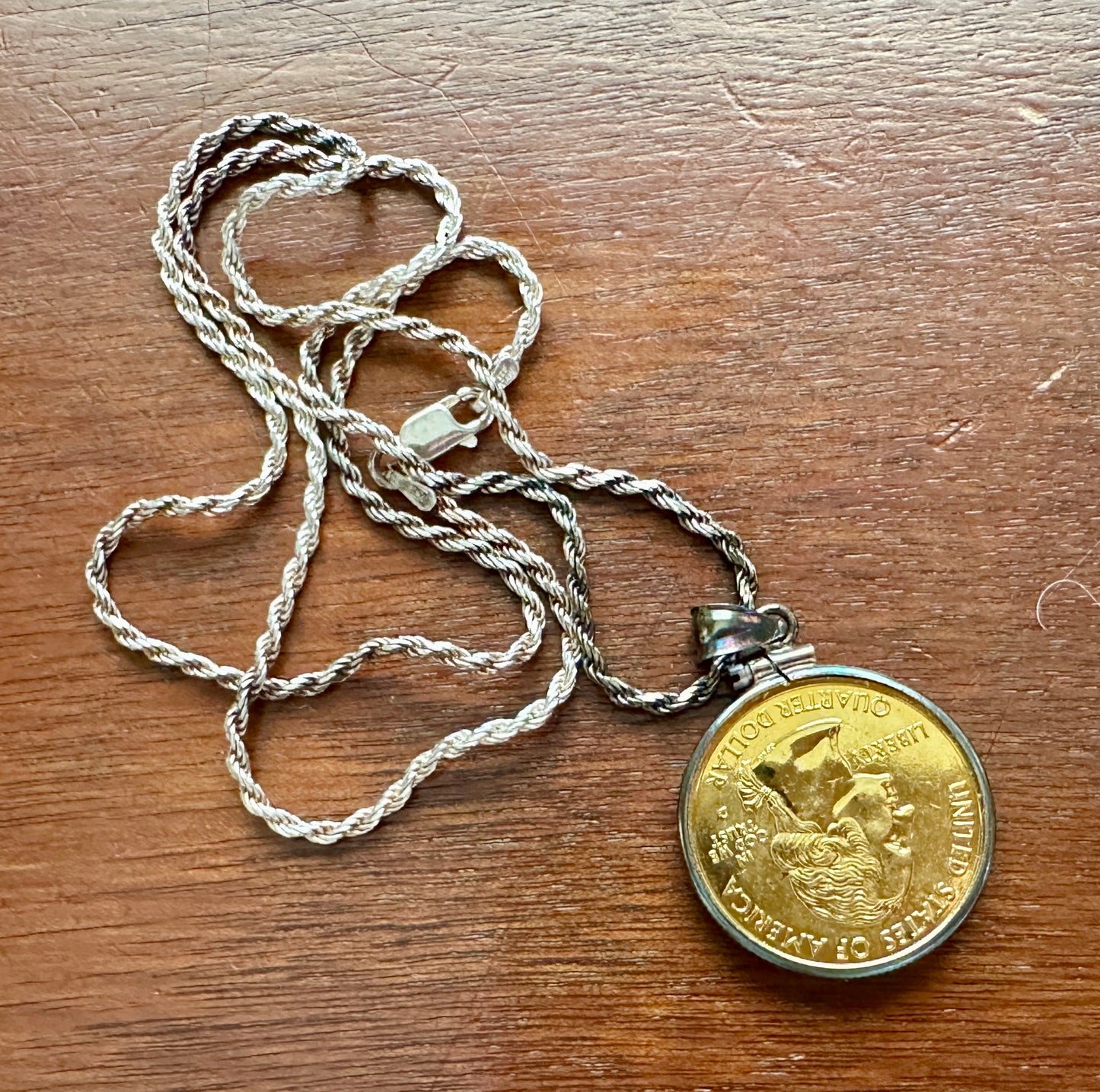 2001 My Old Kentucky Home Gold Quarter Sterling Silver Bezel Pendant Necklace