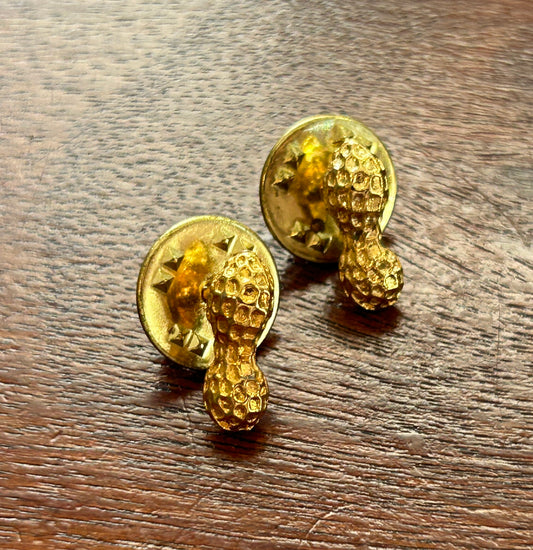 Set of 2 Vintage Gold Tone Peanuts Pins Pinbacks