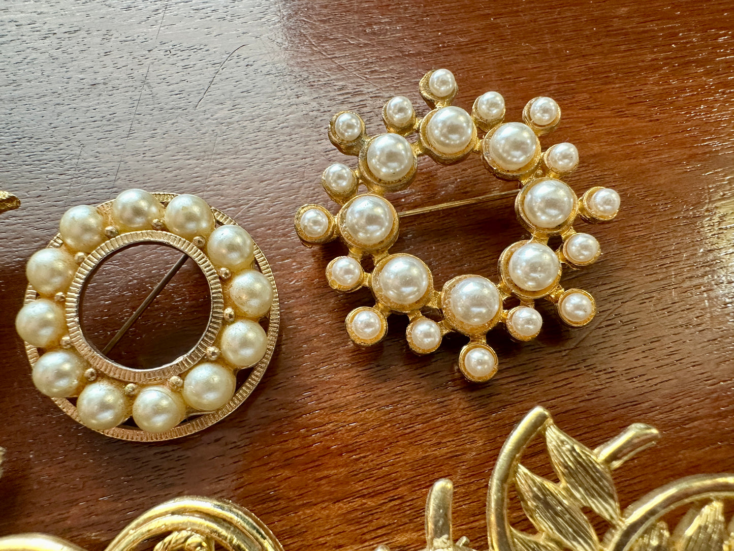 Vintage Gold Tone Brooch Pin Lot Faux Pearl Cabochon Bead Heart Starburst Flower