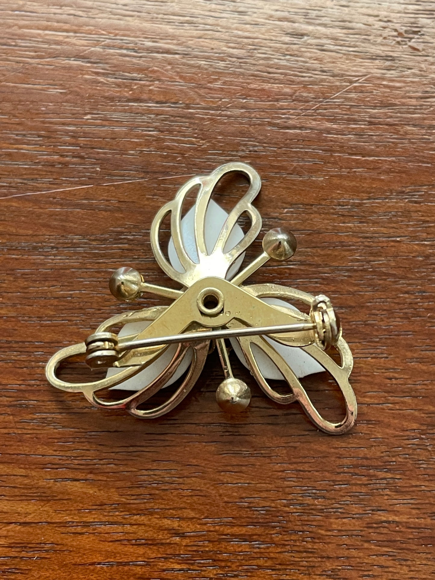 Vintage White Lucite Rhinestone Gold Tone Floral Brooch Lapel Pin