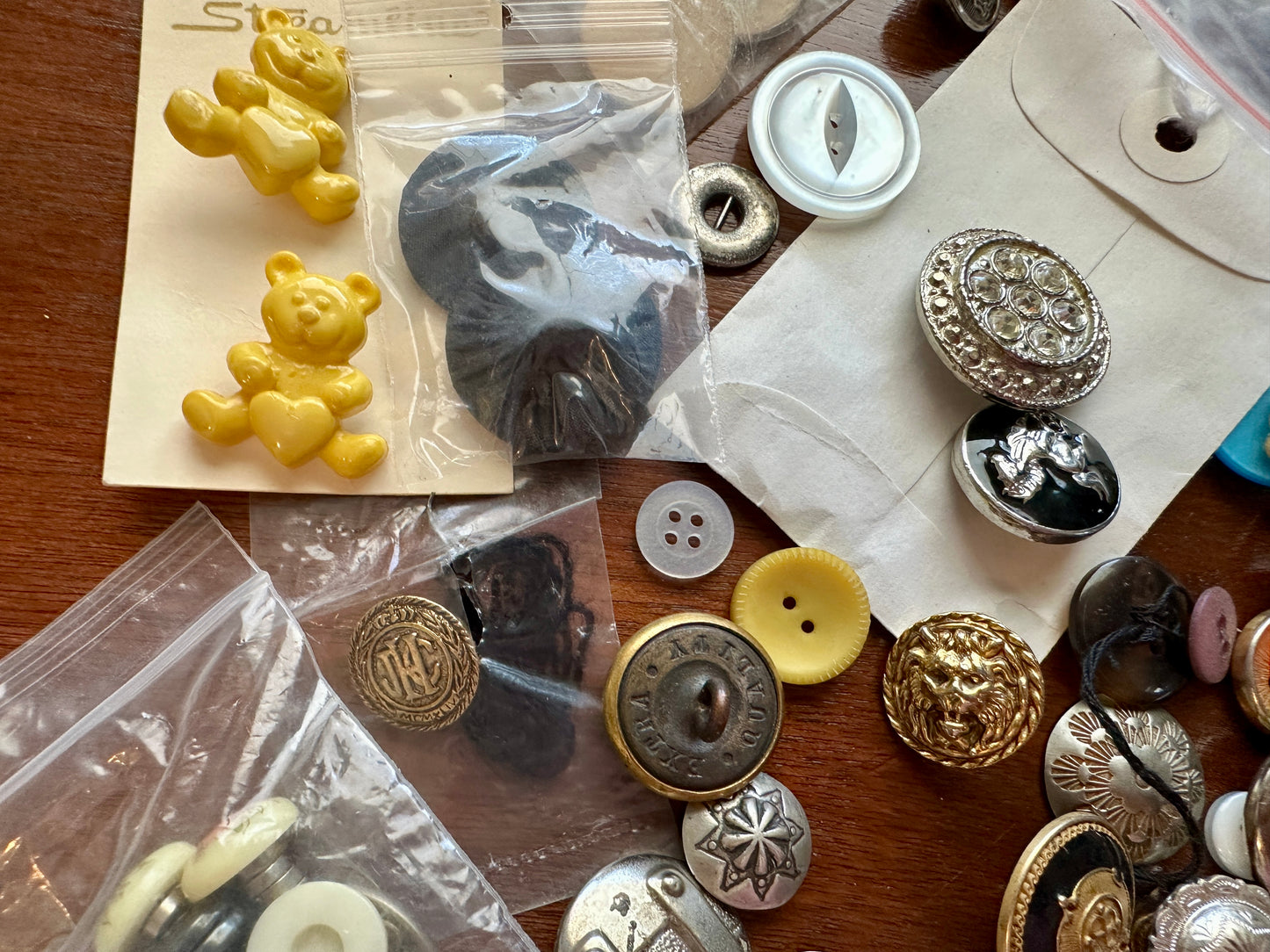 Vintage Button Lot Lion Nursing Miltary Gold Cabochon Enamel Earrings Covers