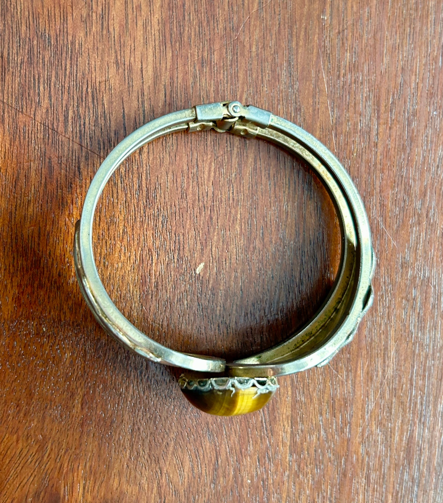 Vintage Gold Tone Leaf Clamper Bracelet Large Tiger Eye Cabochon Bracelet