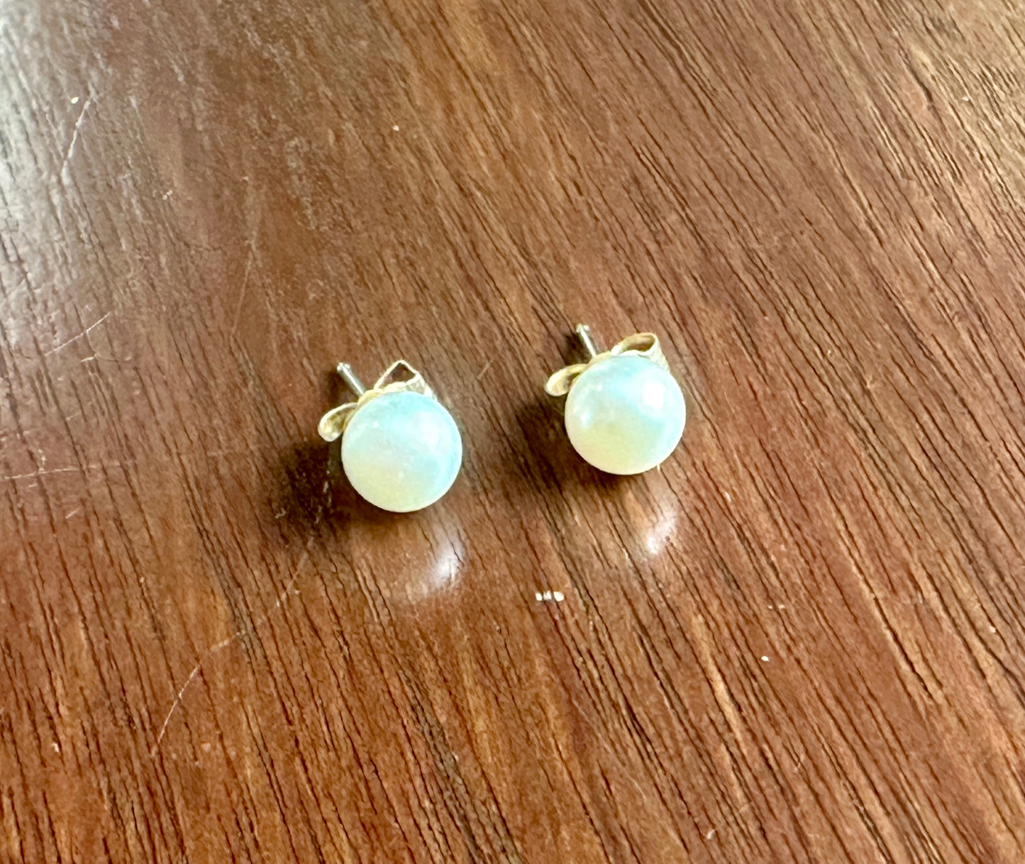 14k Yellow Gold Pearl Stud Earrings