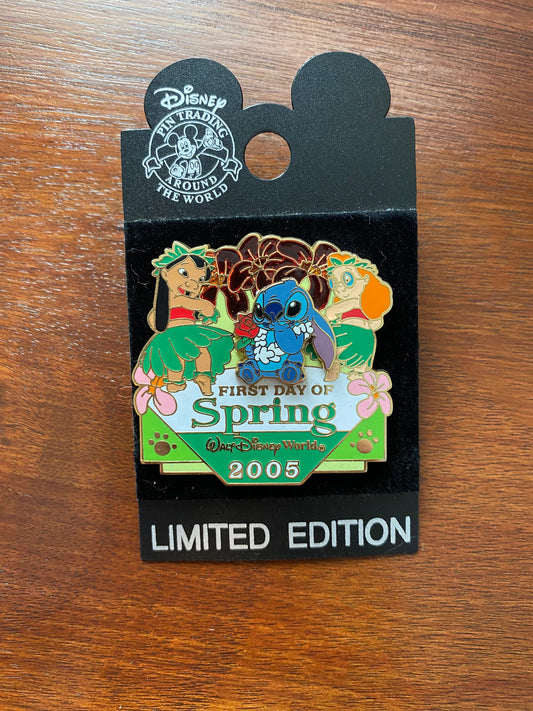 Disney Enamel Painted Lilo Stich Limited Edition Spring 2005 Collectible Pin Brooch