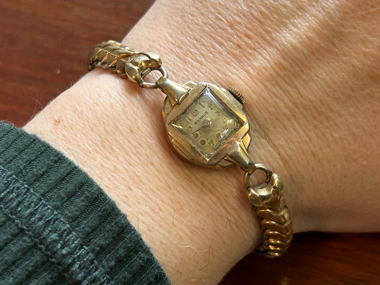 Vintage Benrus 10k Rolled Gold Plate Womans Wristwatch