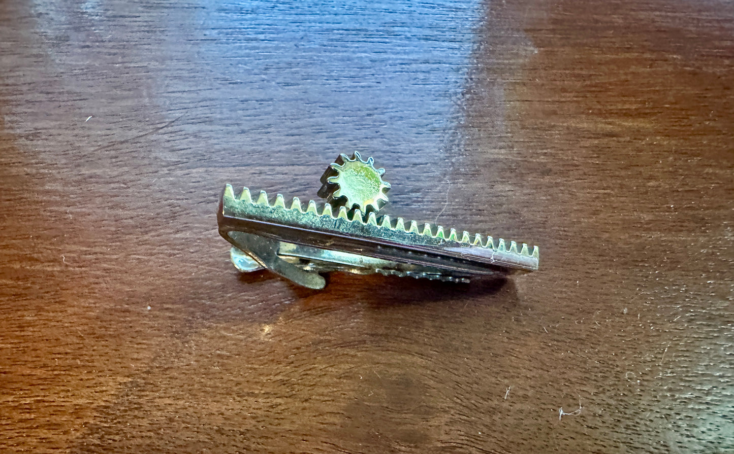 Vintage Silver Tone Cog Gear Machinist MOVING Tie Clip