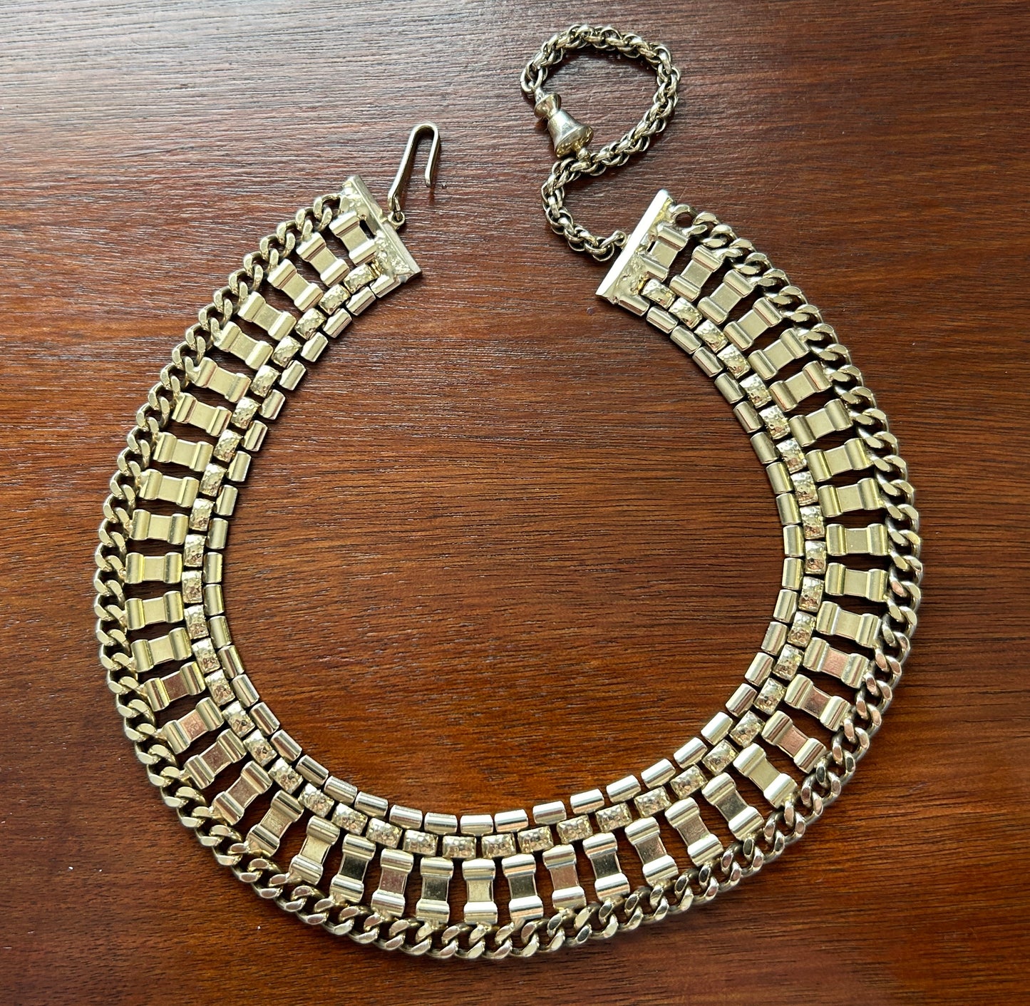 Vintage Gold Tone Wide Chunky Panel Colar Necklace