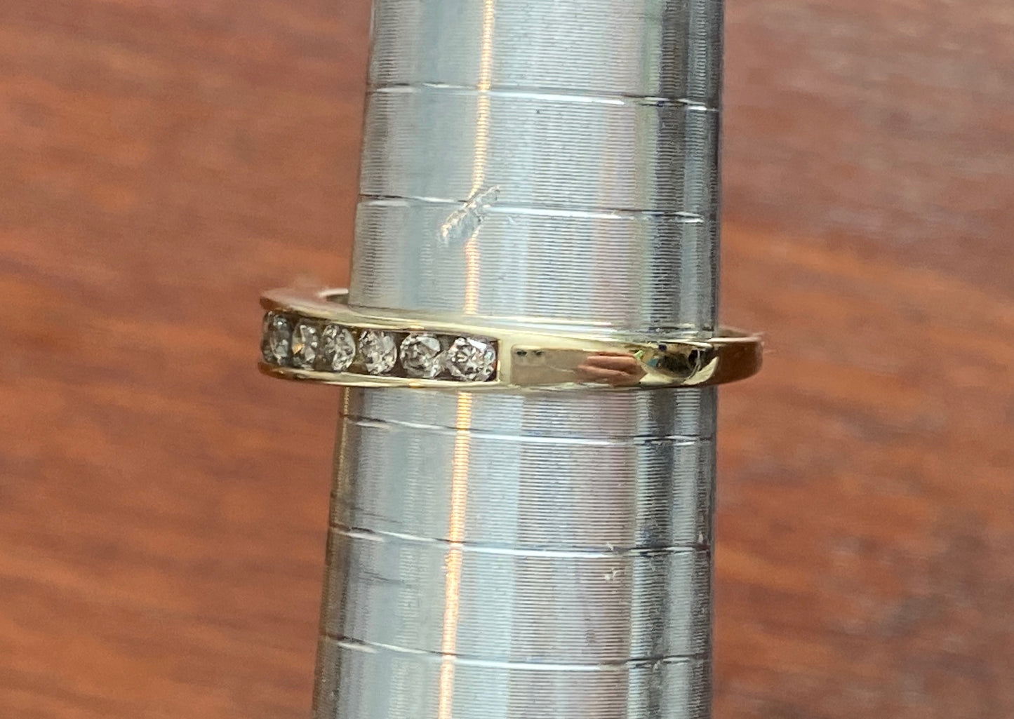 10k Yellow Gold Channel Set Diamond Band Ring Sz 7.75