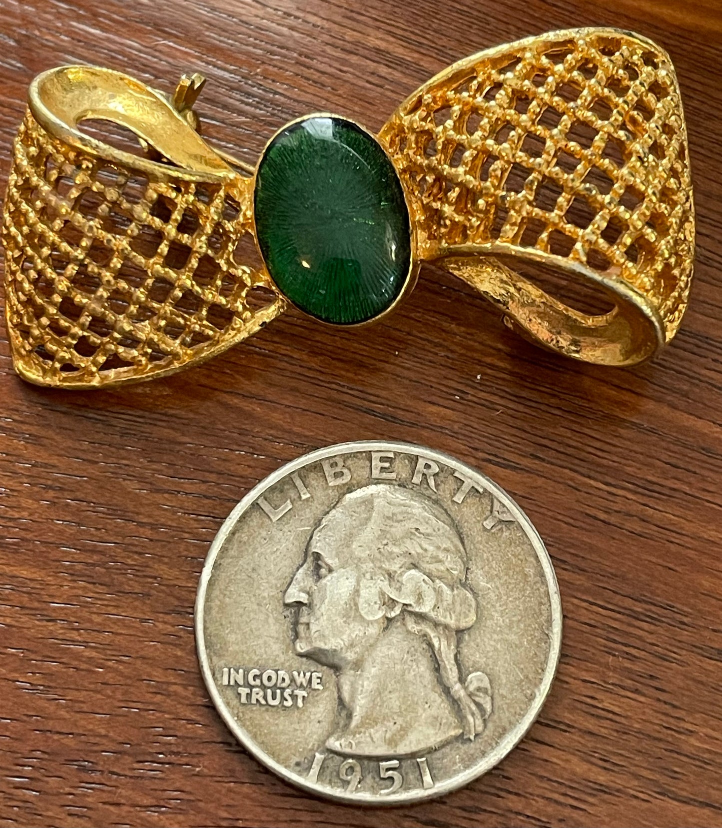 Vintage Gold Tone Green Guilloche Cabochon Bow Brooch Pin